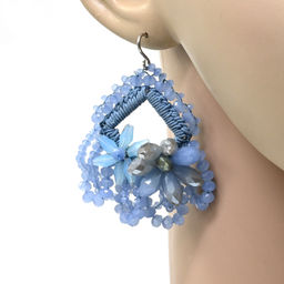 Серьги ручной работы в оплетении цв.голубой