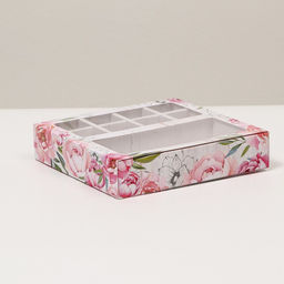 Цена за 5 шт. Коробка под 8 конфет + шоколад, с окном, пионы, 17.7×17.85×3.85 см