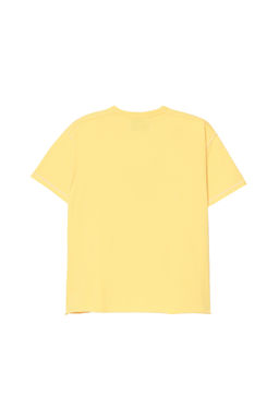 CAMISETA EFECTO REV?S TEXTO LAVADO CRUSH / Amarillo