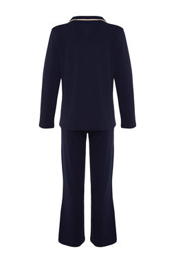 Trendyolmilla Koyu Ten Pamuklu Biye Detayl? Gomlek-Pantolon Orme Pijama Tak?m? THMAW24PT00025 фото 16