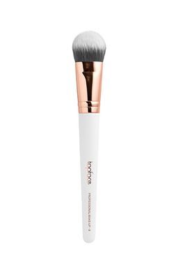 Кисть для макияжа №06 "Angled Foundation Brush" для тональных средств Topface