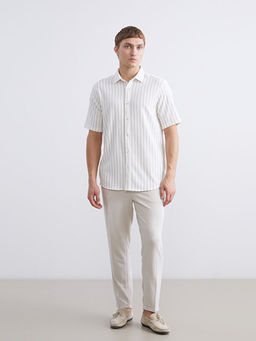 Regular Fit K?sa Kollu ?izgili Erkek G?mlek