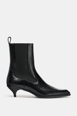 LIMITED EDITION LEATHER KITTEN HEEL ANKLE BOOTS - Zara фото 4
