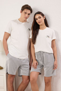 TRENDYOL MAN Siyah Unisex Ekru Regular Fit Koala Nak?sl? Cizgili Orme Pijama Tak?m? TMNSS25PT00007