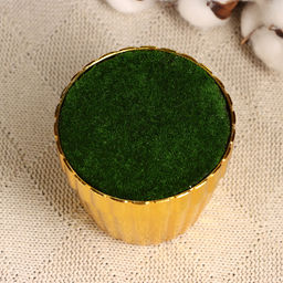 Цена за 5 шт. УЦЕНКА Флористическое кашпо «Трапеция», с вкладышем из пенопласта, 9×9×7 см, золотистое