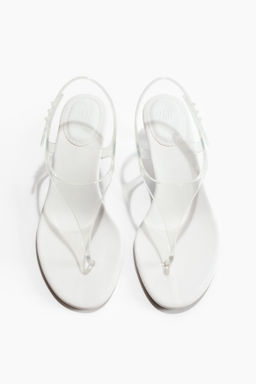 Sandalias con tac?n kitten