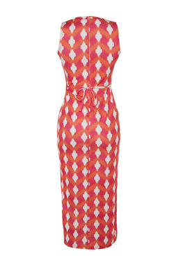 K?rm?z? Retro Desenli Cut Out Detayl? Vucuda Oturan Dik Yaka Orme Kalem Elbise TWOSS23EL02166