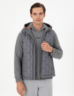 Мужской серый жилет