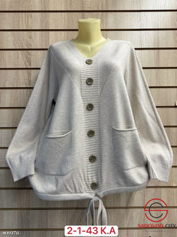 свитер женский с карманами