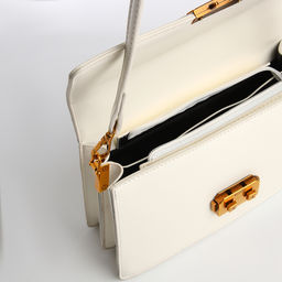 Сумка женская мессенджер TEXTURA на клапане, 26×8.5×14 см, молочная