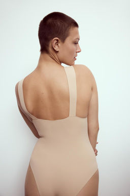 SHAPEWEAR BODYSUIT - Zara фото 2