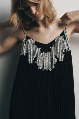 PLEATED DRESS WITH EMBROIDERY AND LACE - Zara фото 5