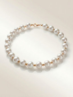 Браслет из бусин