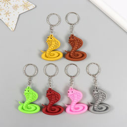 Цена за 4 шт. Брелок резина "Яркая кобра" МИКС 5х4 см