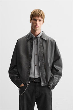 LEATHER EFFECT JACKET - Zara фото 2