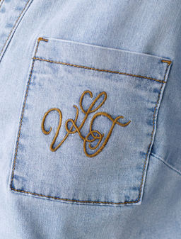 Укороченная рубашка с карманом из облегченного денима