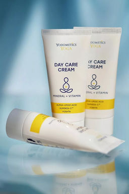 ДНЕВНОЙ КРЕМ ДЛЯ ЛИЦА DAY CARE CREAM Alpha-Lipoic Acid, SUPEROX-C Слива Какаду, Yoshta 50 мл