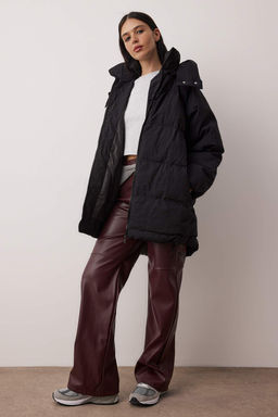 TRENDYOLMILLA Siyah Oversize Kapusonlu Su Itici Sisme Mont TWOAW23MO00193  фото 9