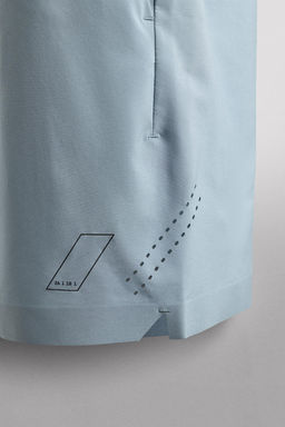 PANTALONES CORTOS ENTRENAMIENTO 9" / Azul claro