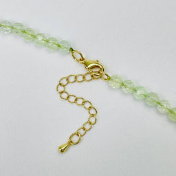 Колье из Пренита со вставкой "Клевер" 43 см +