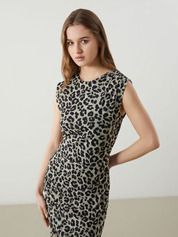 Bisiklet Yaka Leopar Desenli Elbise