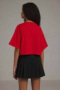 TRENDYOLMILLA Ekru %100 Pamuk Relaxed/Rahat Kal?p Yuksek Slogan Bask?l? Orme T-Shirt TWOSS25TS00079 фото 4