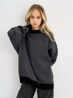 Черный джемпер для мальчика