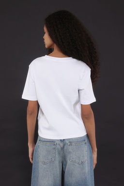 TRENDYOLMILLA Ekru Tok Kumasl? Bisiklet Yaka K?sa Kol Regular/Normal Kesim Orme T-Shirt TWOSS25TS00002  фото 14