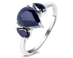 Кольцо, 1 сапфир корунд груша 7х9 мм/1.91 ct. , 2 сапфир корунд груша 3х5 мм/0.54 ct, Малика