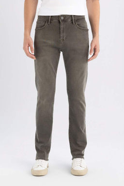 Джинсовые брюки Sergio Regular Fit Normal Mold с нормальной талией и зауженными штанинами