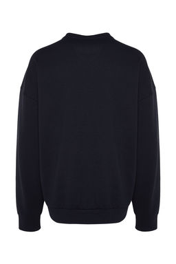 TRENDYOL MAN Lacivert Bisiklet Yaka Oversize/Genis Kesim Yumusak F?rcal? Selanik Sweatshirt TMNAW24SW00057 - Trendyolmilla фото 16