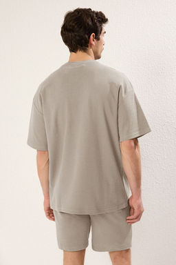 TRENDYOL MAN Haki Oversize/Genis Kesim Dokulu Cep Detayl? K?sa Kol Premium T-shirt TMNSS25TS00061 - Trendyolmilla фото 3