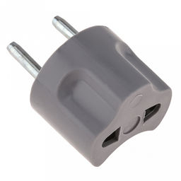 Переходник 16А 4,5х3,5х3см, круглой формы, с тремя отверстиями, пластик/металл, серый (Россия)