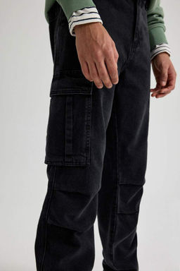 Джинсовые брюки с нормальной талией, комфортной посадкой и нормальным кроем, с карманом-карго - Defacto фото 4