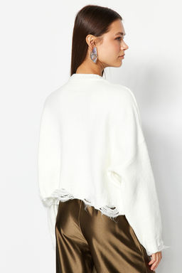 Ekru Crop Genis Kal?p Yumusak Dokulu Ak?tma Detayl? Triko Kazak TWOAW24KZ00319