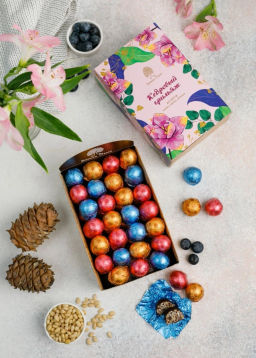 Кедровый грильяж ассорти  клюква, черника, облепиха, 600 г | шоу-бокс | весенняя обложка - Сибирский кедр фото 5