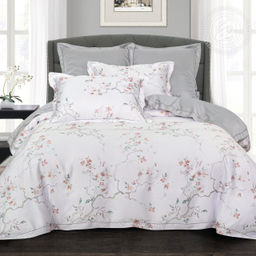 Постельное белье Лайла (тенсель) 2 сп. с Евро/Пододеяльник (молния, ушки): 1 шт.- 210*175; Простыня: 1 шт.- 240*240; Наволочка (молния, ушки): 2 шт.- 70*70; Наволочка (молния, ушки): 2 шт.- 50*70 Тенсел