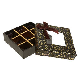 Коробка подарочная для конфет, 13.5×13.5×4 см