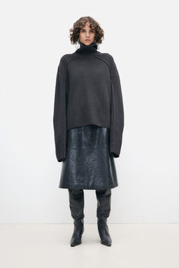 Jersey de lana con cuello alto