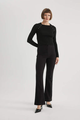 Приталенный свитер в рубчик с круглым вырезом - Defacto фото 2