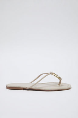 Trendyol Shoes Bej Metal Aksesuar Detayl? Kad?n Parmak Aras? Terlik TAKSS25TE00042 - Trendyolmilla фото 3