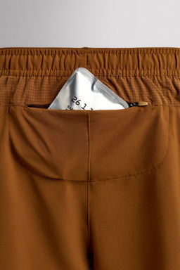 PANTALONES CORTOS B?SICOS ENTRENAMIENTO / Ocre - Zara фото 9