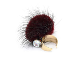 Кольцо с цирконом и мехом цв.бордовый