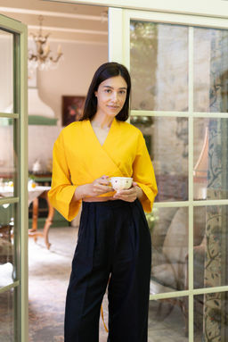 Широкие брюки из льна