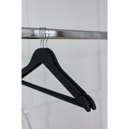 Плечики - вешалки для одежды LaDо́m Soft-Touch, 44.5×1.2×23 см, 3 шт., деревянные, с перекладиной, чёрные