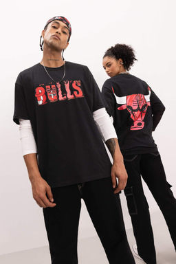 DeFactoFit Футболка свободного кроя с круглым вырезом и короткими рукавами NBA Chicago Bulls