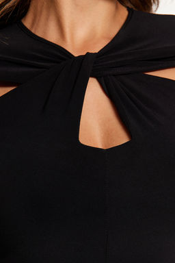 Siyah Cut Out ve Buzgu Detayl? Fitted/Vucuda Oturan Esnek C?tc?tl? Orme Body TWOAW22BD0047