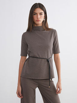 Dik Yaka Beli Kemerli Bluz