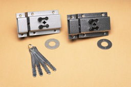 Замок накладной Делга-КОМАЗ-ПХК прямой ход (Санкт-Петербург)