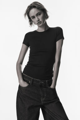 Camiseta entallada de microfibra - H&m фото 10